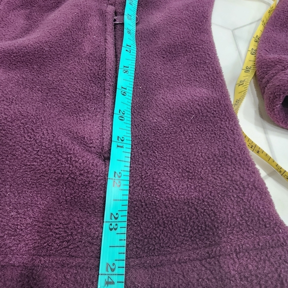[COLUMBIA] womens size Medium, maroon long sleeve zip up jacket . - Picture 9 of 16
